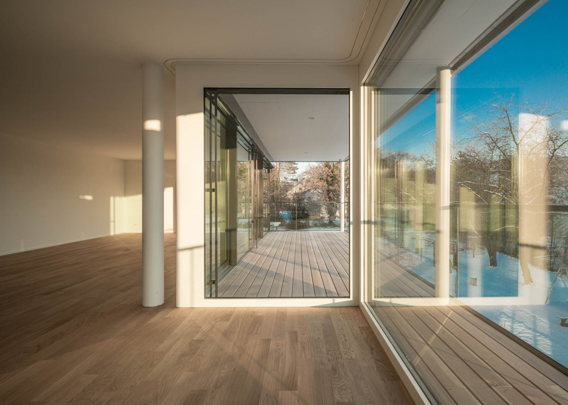 Hansjoerg Betschart Architektur | Mehrfamilienhaus Buelach | Esszimmer - Terrasse